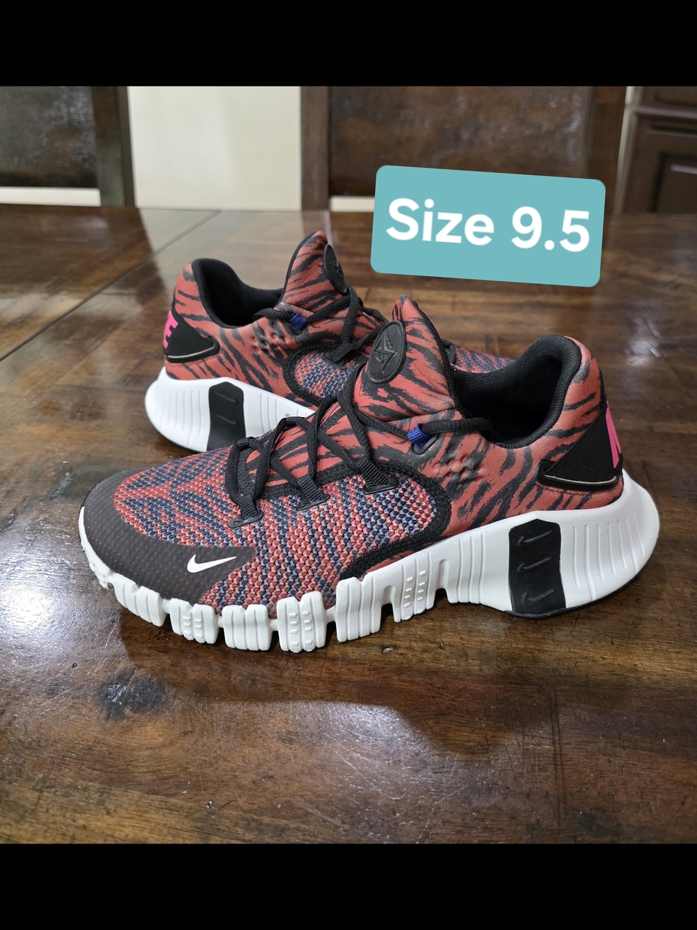 Nike Women's Free Metcon 4 Training Shoes Size 9.5 RARE COLOR